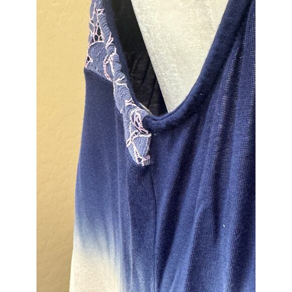World Unity Blue White Red Sleeveless Flowy Blouse Top Criss Cross Back Size L - Picture 9 of 12